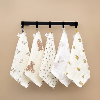 Маленький квадратный шарф, хлопок для новорожденных, супер мягкий класс А, марля для мытья лица 0-3 месяцев, специальное детское полотенце от слюны